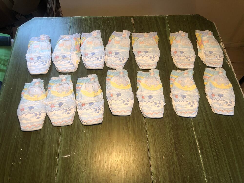 Pampers Splashers NEW Swim Diapers - Qty 14 - Size M